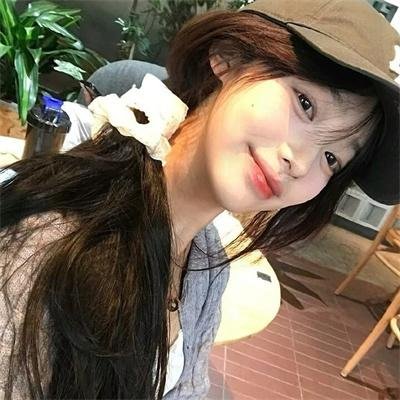 小河亲过我的脸